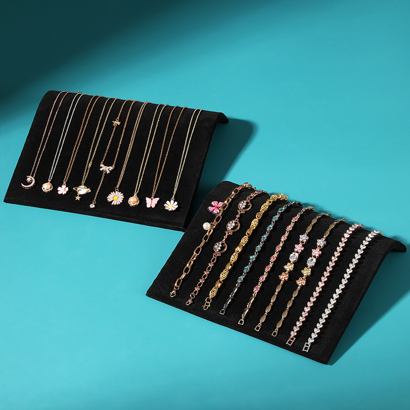Jewelry And Watches Stores - Plateau de présentation en velours noir