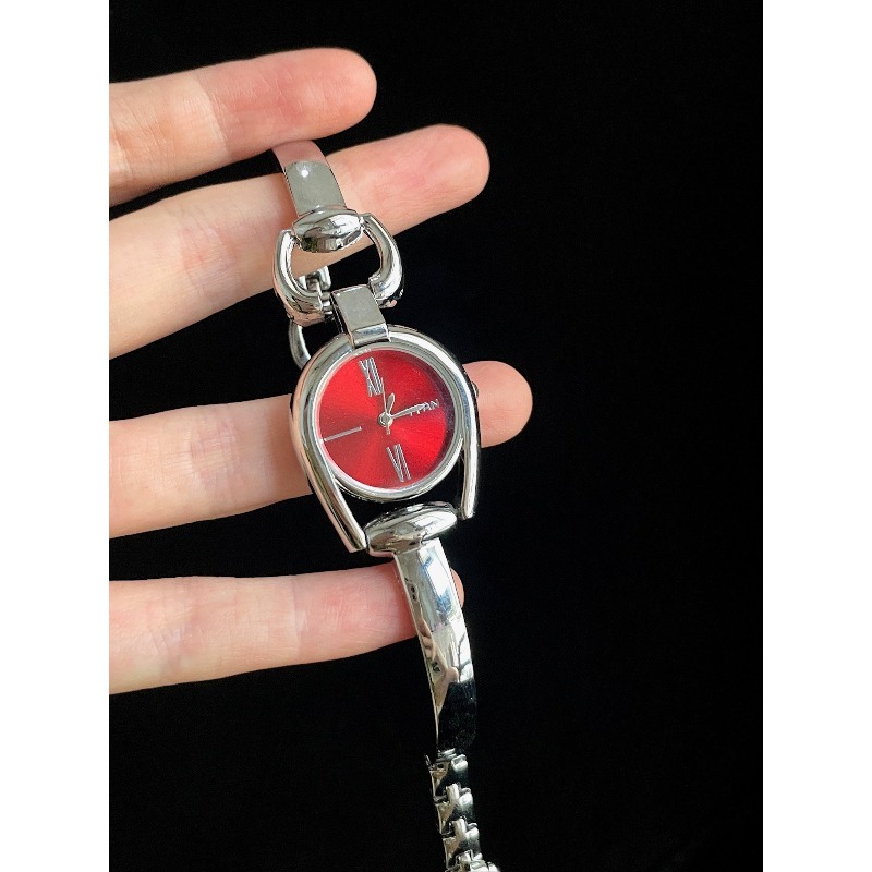 Montre Vintage Rosy Glow Momen - Moments Watches & Jewelry Burlington avis et prix