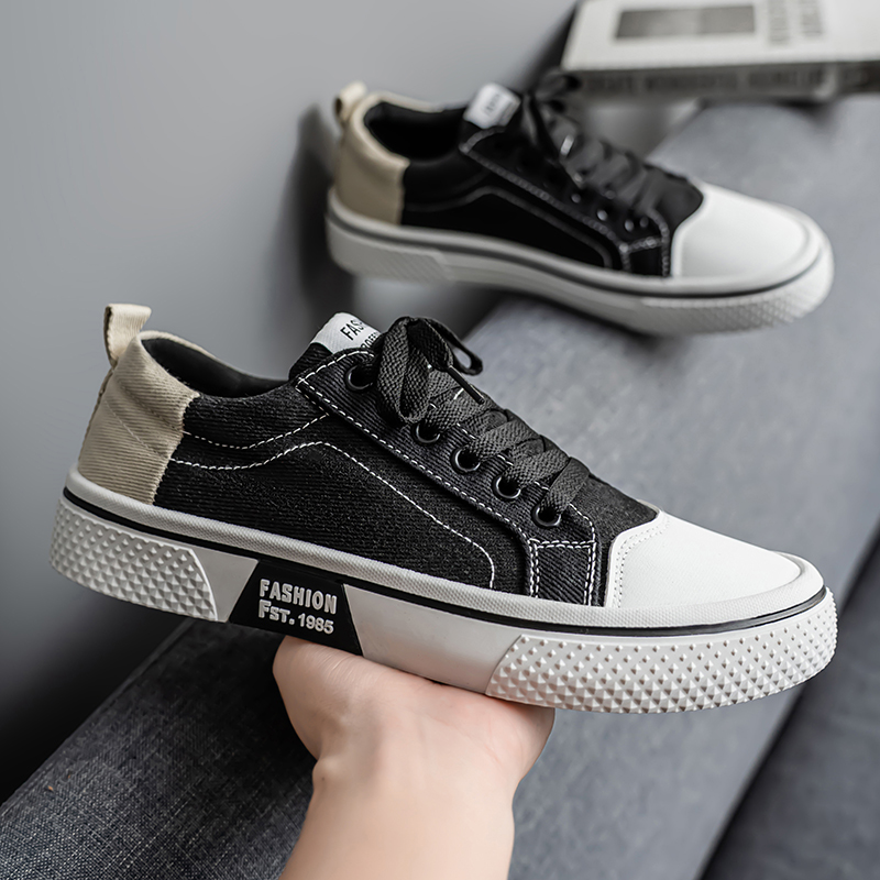 Chaussures de randonnée en toi - Moments Watches & Jewelry Burlington avis et prix